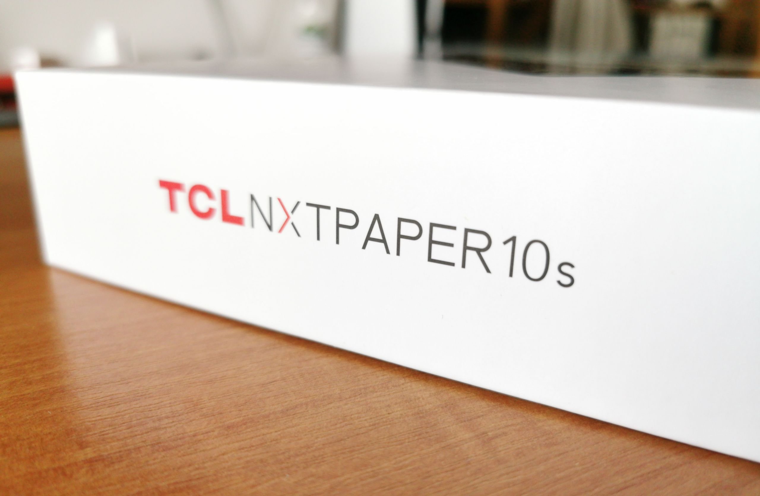 zdjęcie pudełka tcl nxtpaper 10s