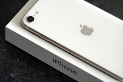 Apple iPhone SE 2022