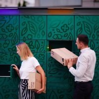 automat paczkowy Allegro One Box numer 2001 w Warszawie