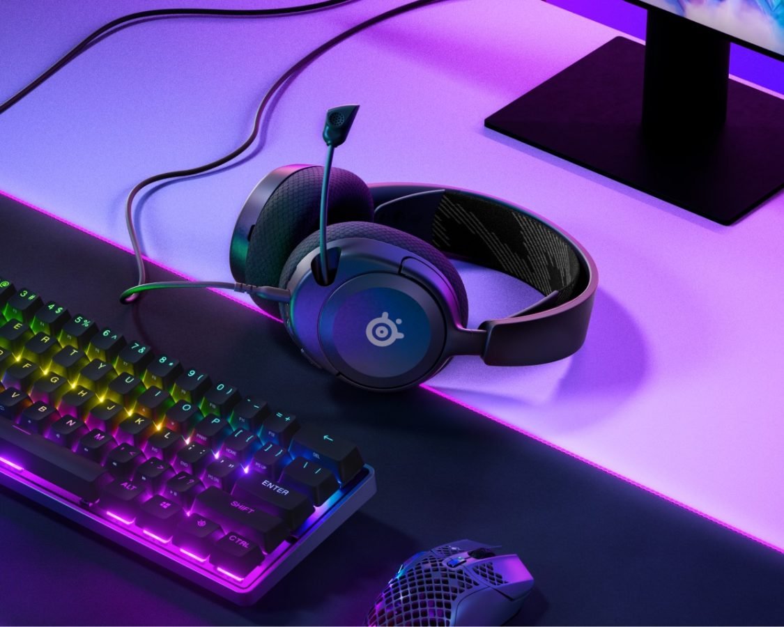 SteelSeries Arctis Nova 1