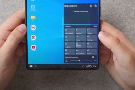 Samsung Galaxy Fold 4 z Windows Phone