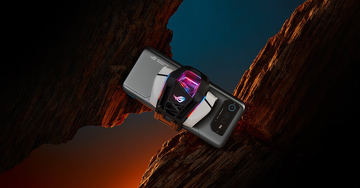 smartfon ASUS ROG Phone 6D Ultimate z AeroActive Coller (fot. producent)