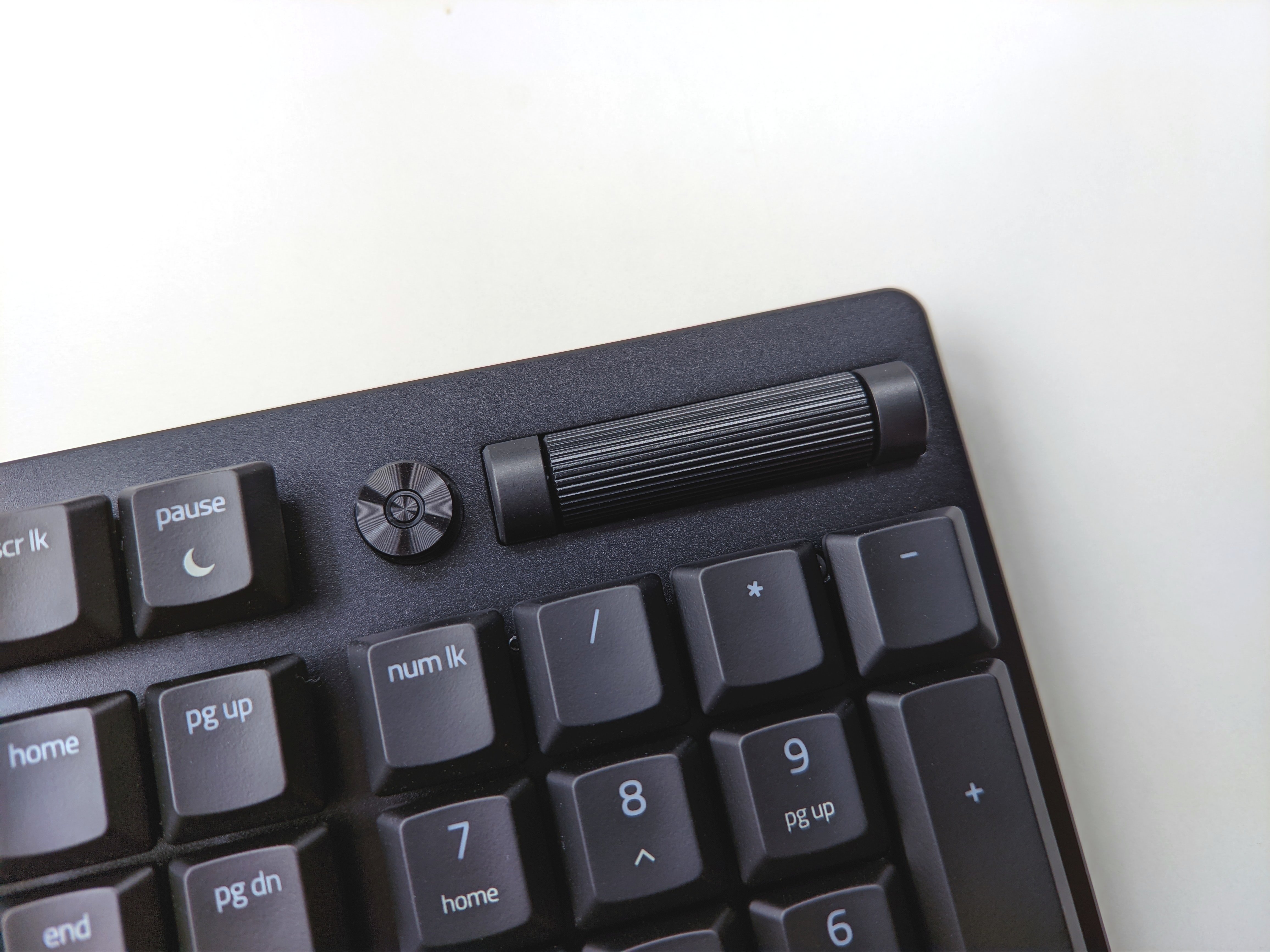 klawiatura Razer Deathstalker V2 Pro keyboard rolka