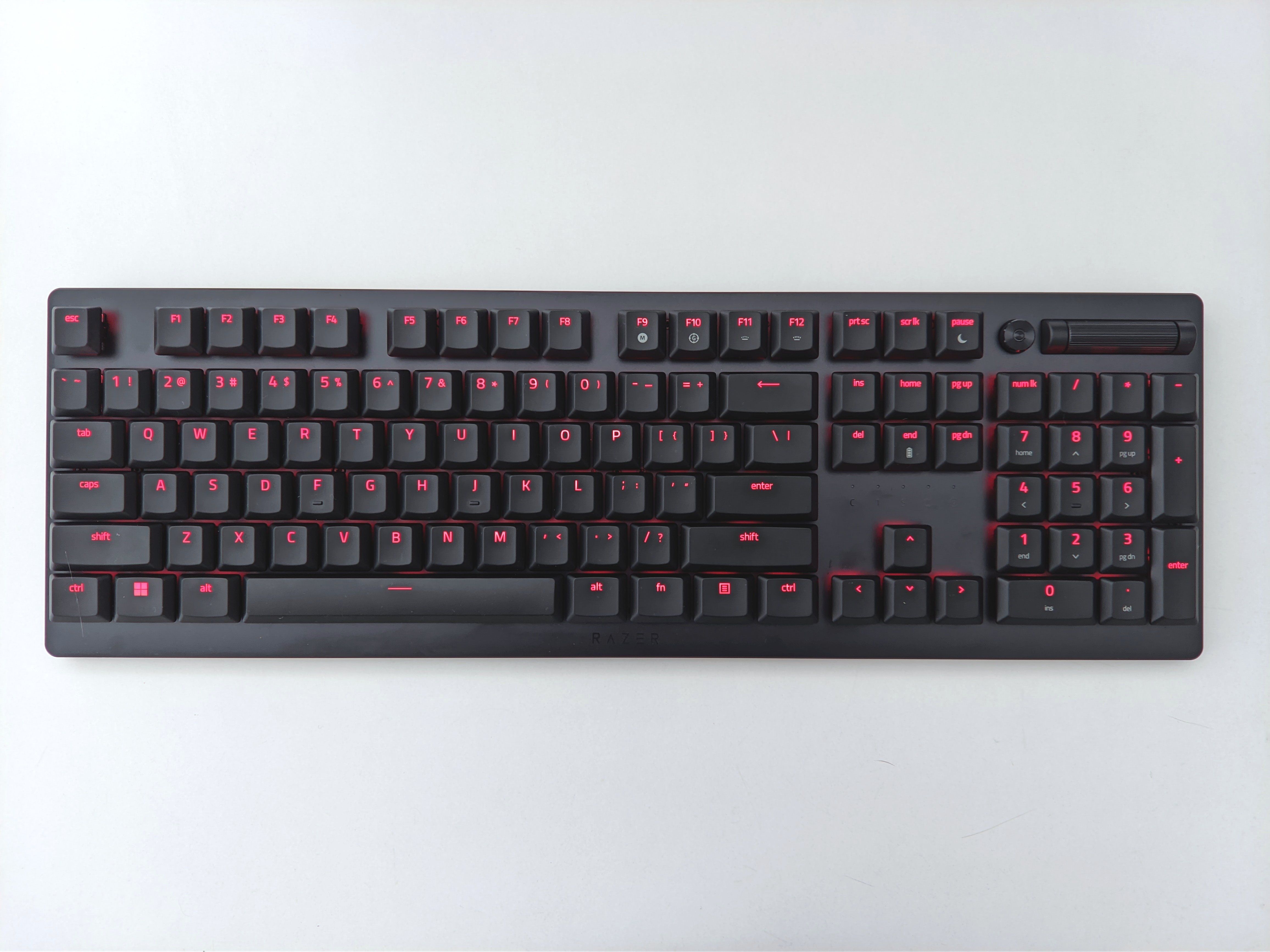 klawiatura Razer Deathstalker V2 Pro keyboard podświetlenie