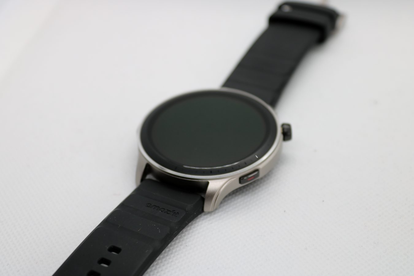 smartwatch Amazfit GTR4