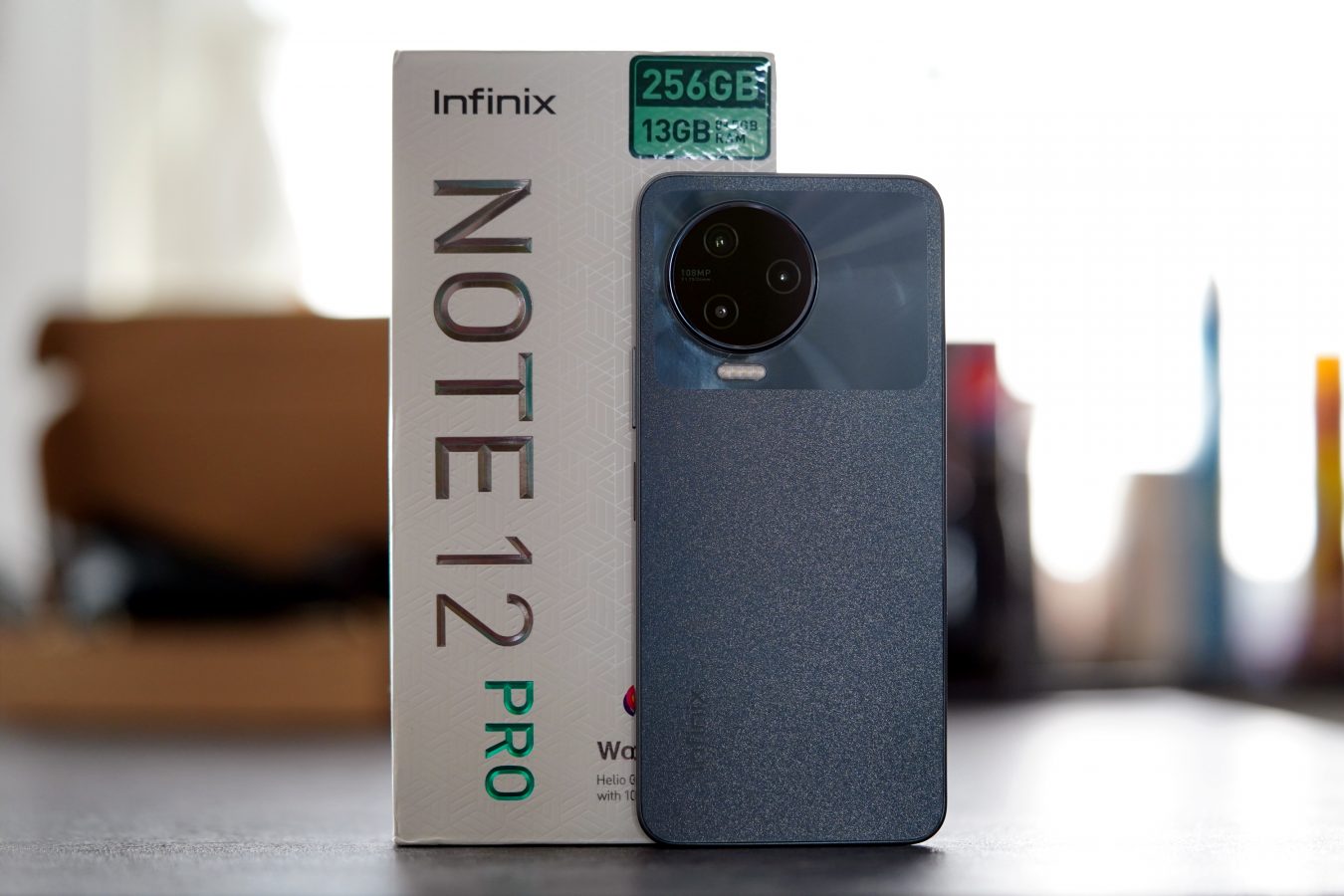 smartfon Infinix Note 12 Pro smartphone fot. Tabletowo.pl