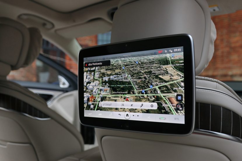 Mercedes klasy S tablety samochód nawigacja