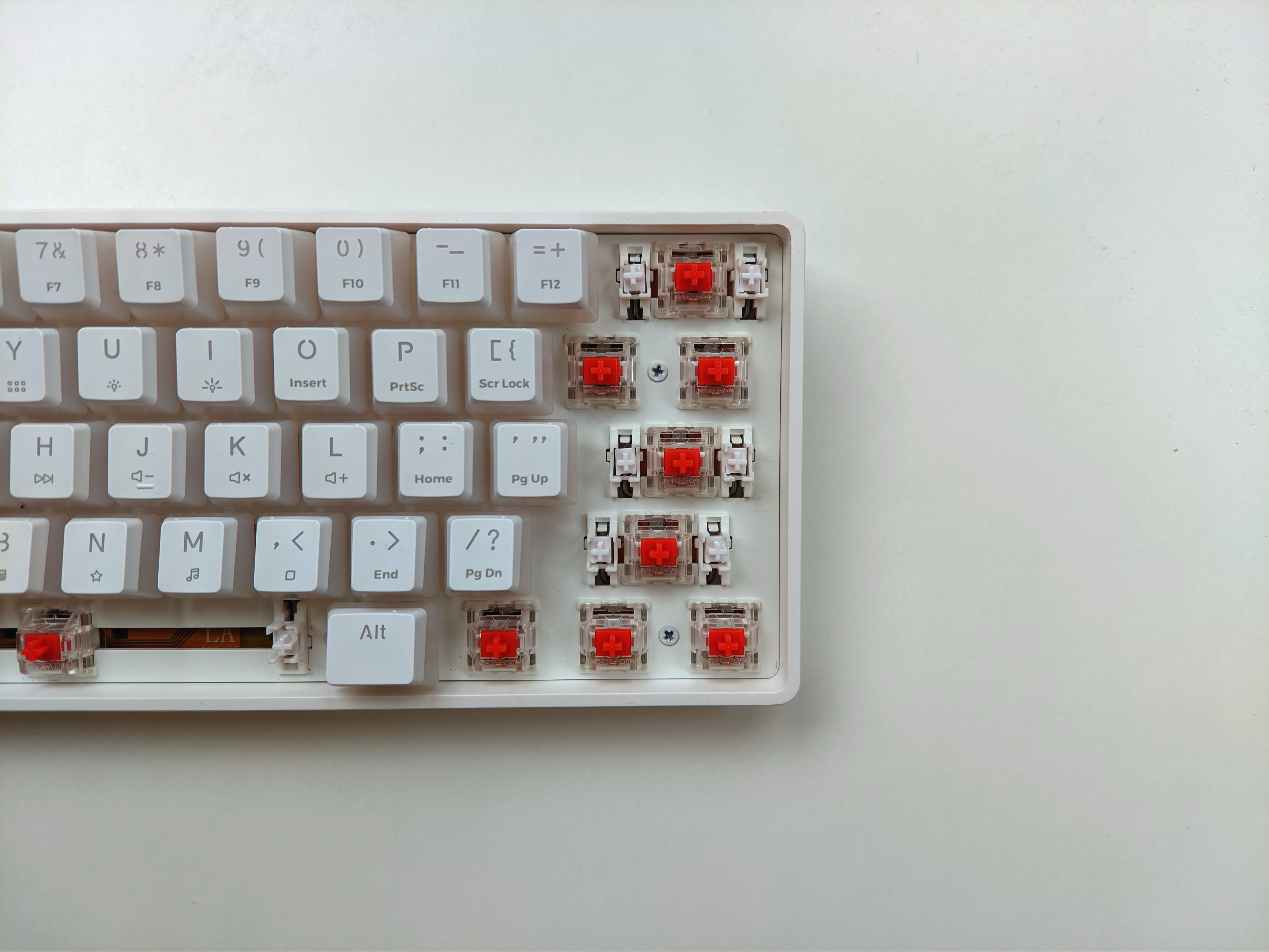 klawiatura Genesis Thor 660 biała white keyboard stabilizatory