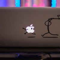 Apple logo MacBook