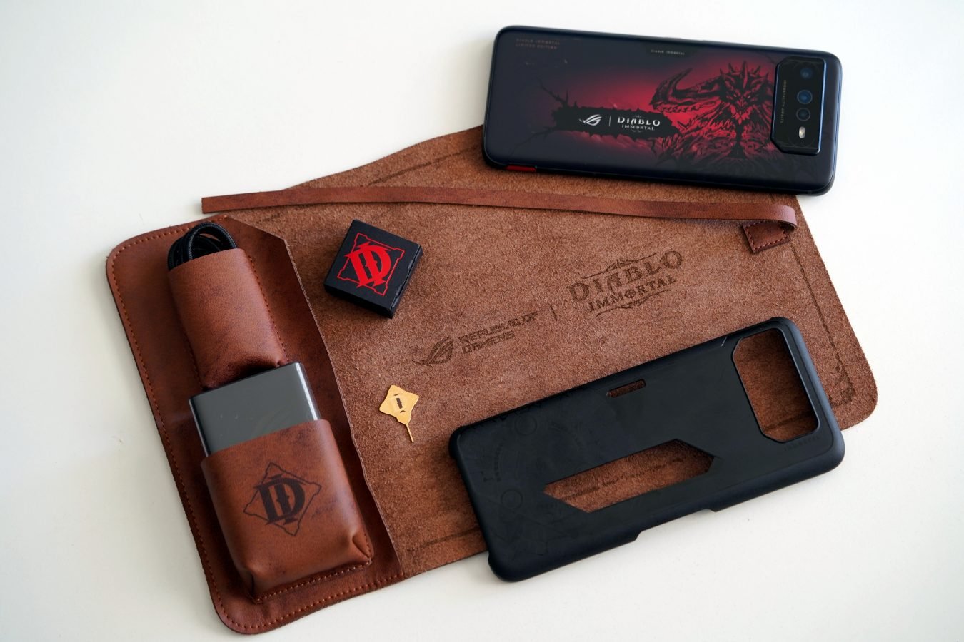 Asus ROG Phone 6 Diablo Immortal Edition