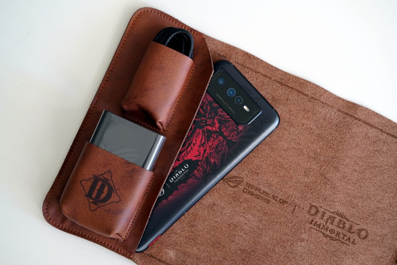 Asus ROG Phone 6 Diablo Immortal Edition