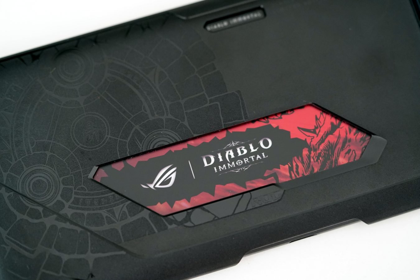 Asus ROG Phone 6 Diablo Immortal Edition