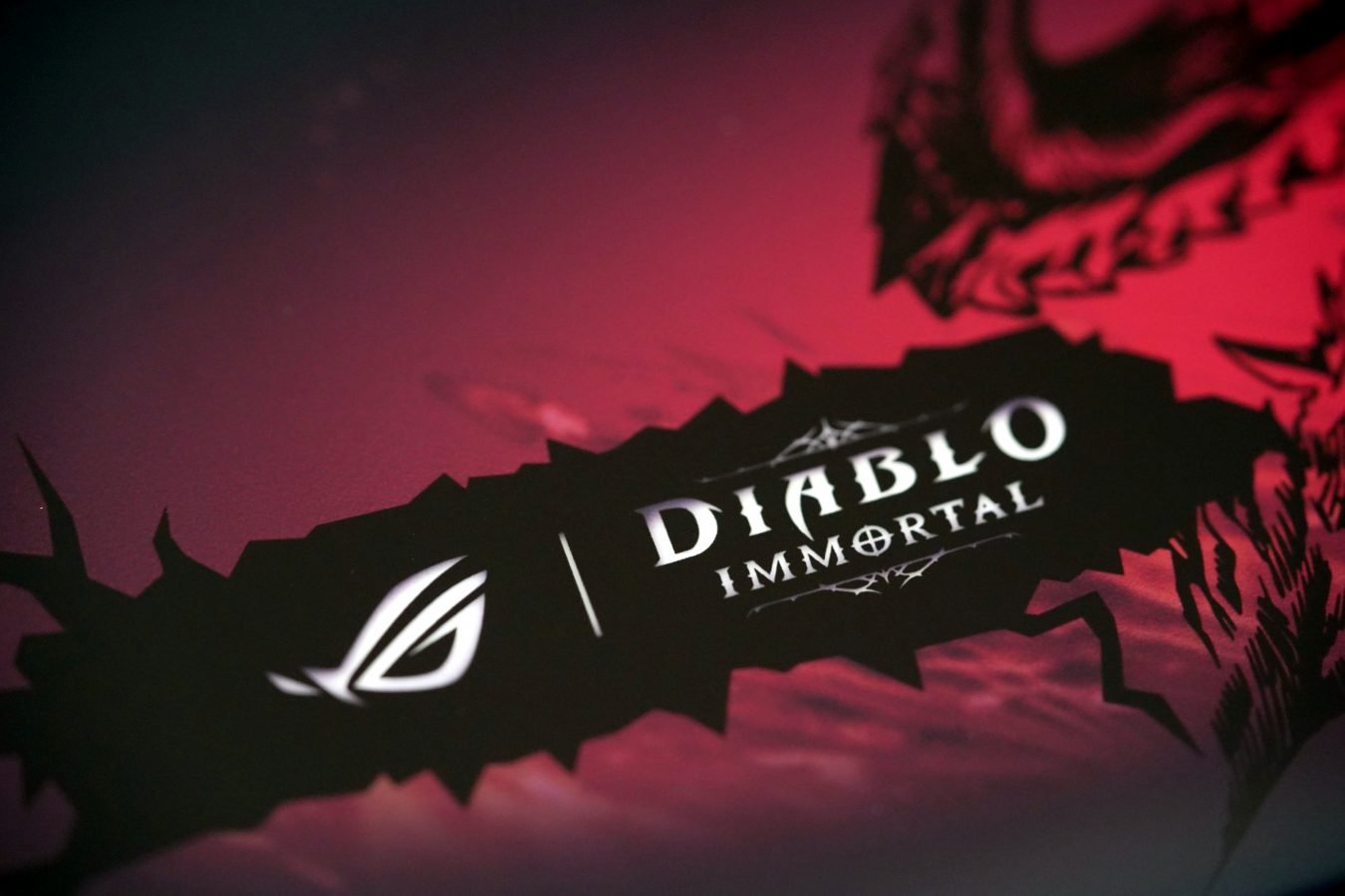 Asus ROG Phone 6 Diablo Immortal Edition