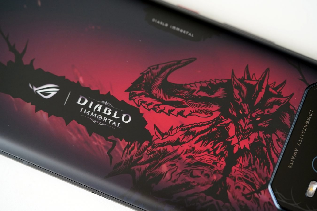 Asus ROG Phone 6 Diablo Immortal Edition