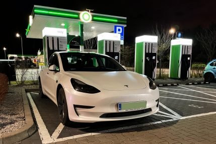 Tesla Model 3 GreenWay