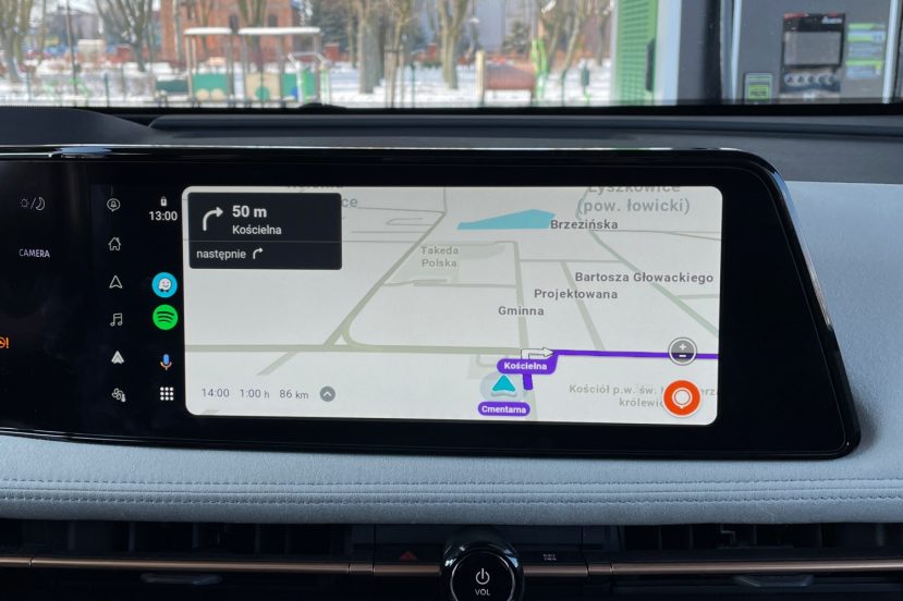 Nowy Android Auto test nawigacja Waze