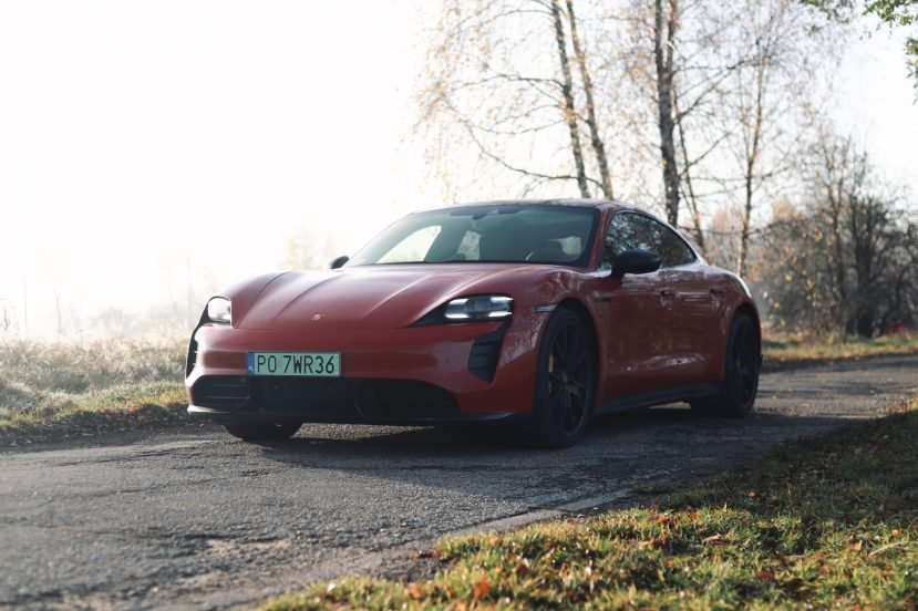 Porsche Taycan test