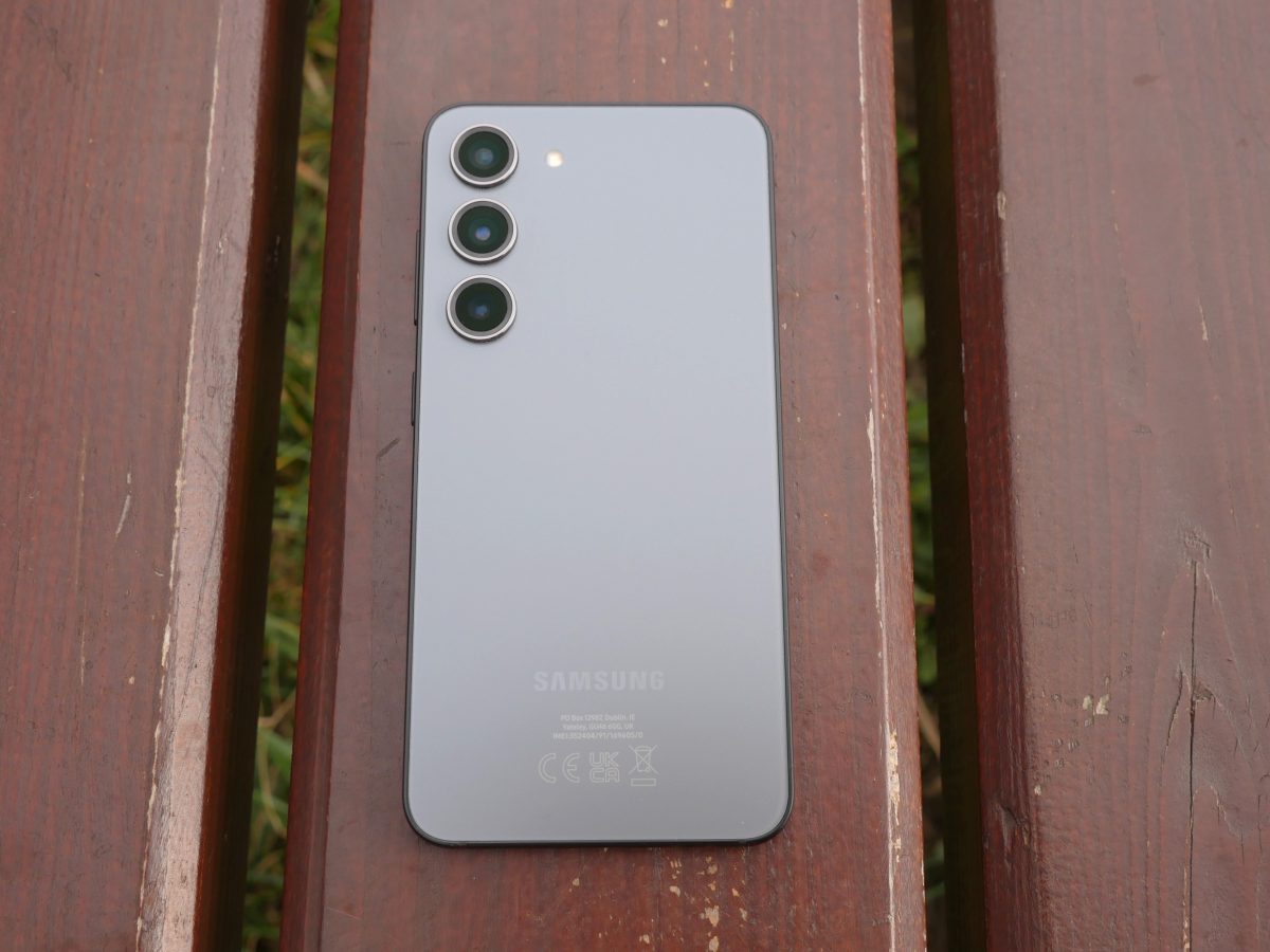 Xiaomi wypuści na rynek smartfon podobny do Samsunga Galaxy S23 fot. Tabletowo.pl