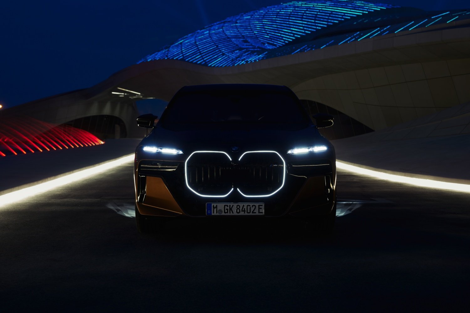 BMW i7