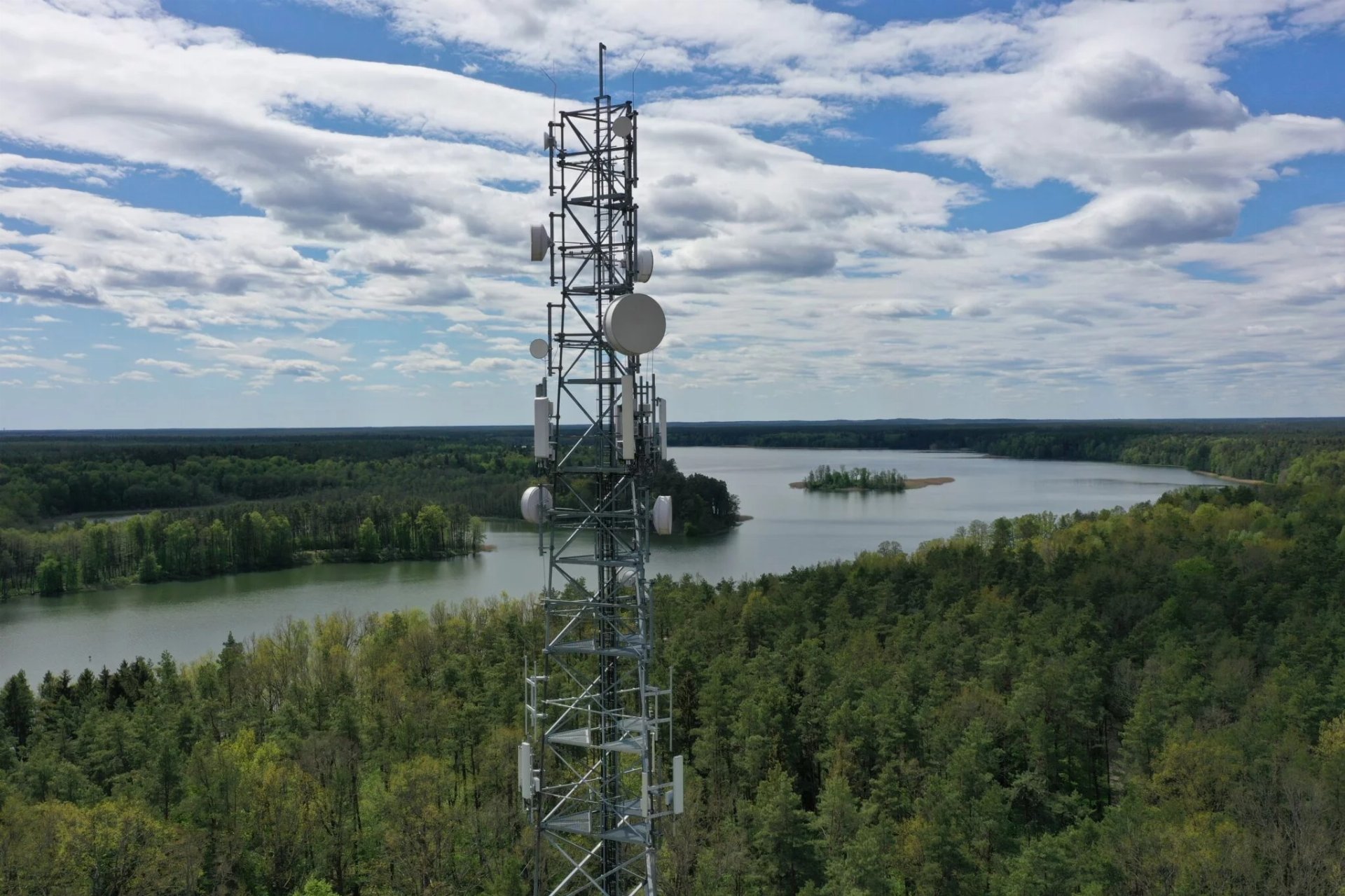 Play stacja bazowa nadajnik antena maszt