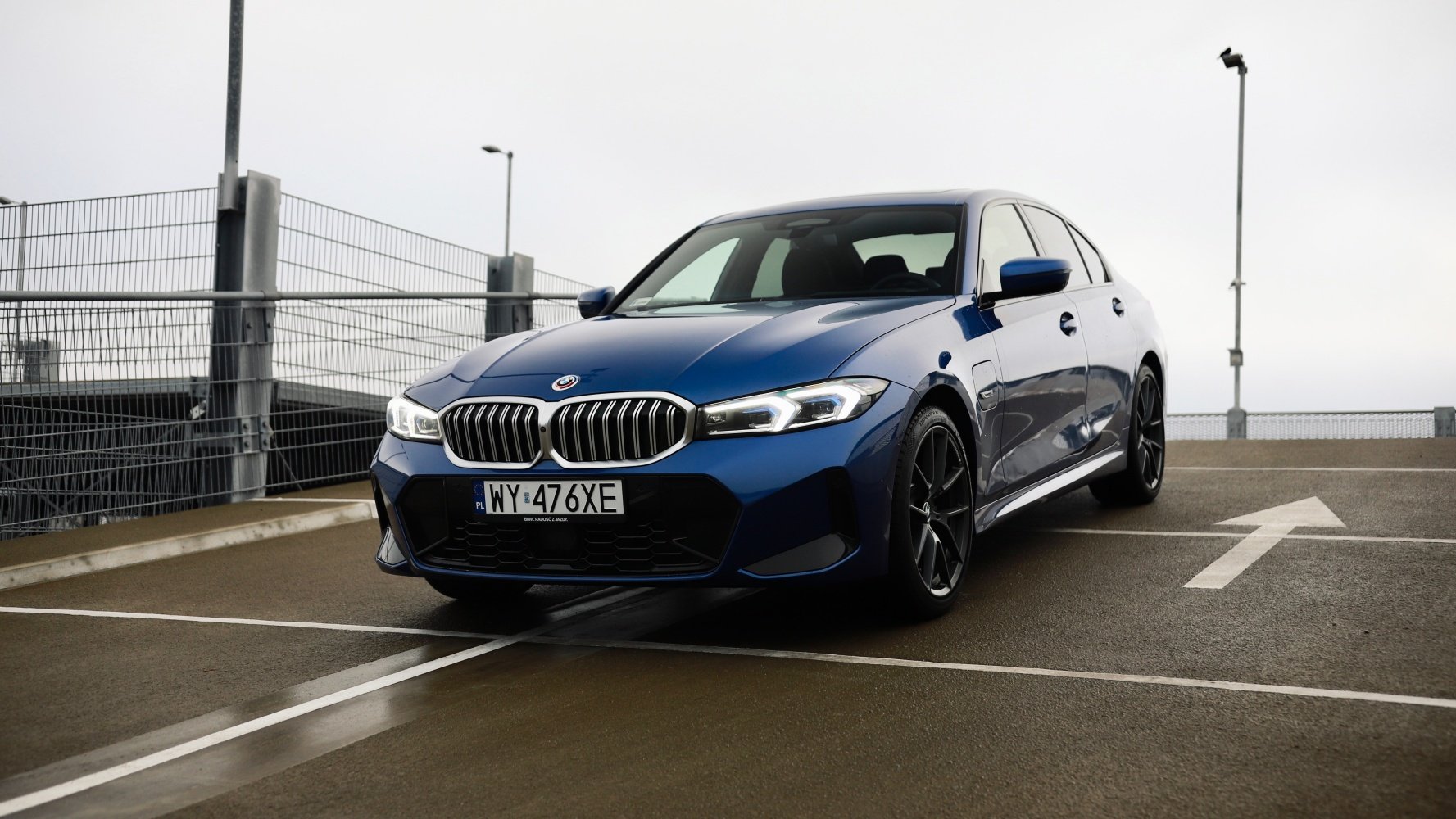 BMW 330e
