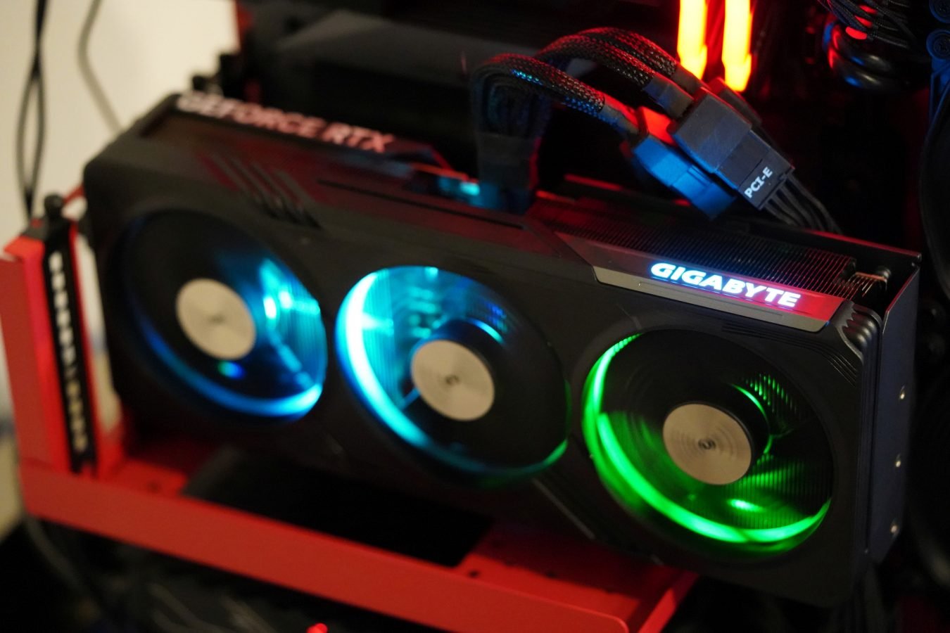 Gigabyte RTX­ 4070 GAMING OC 12G