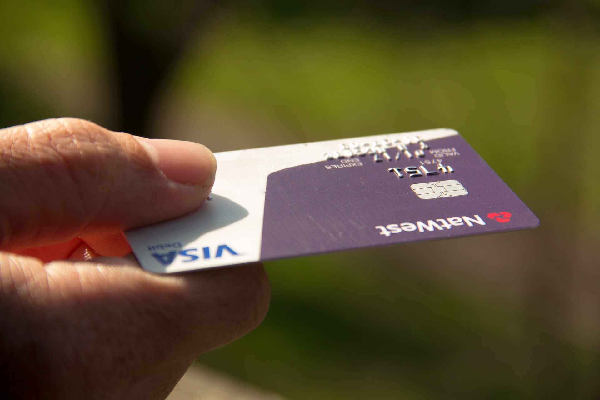 Płatność bezgotówkowa karta kredytowa karta debetowa