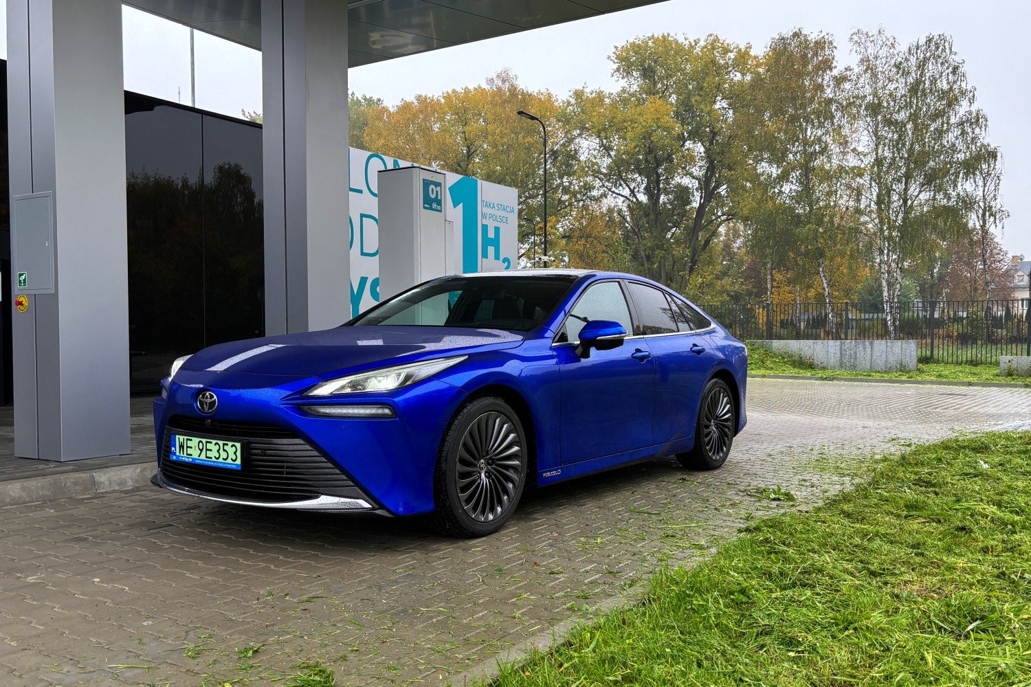 Toyota Mira samochód wodorowy