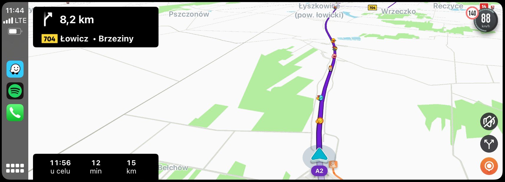 Waze w Apple CarPlay