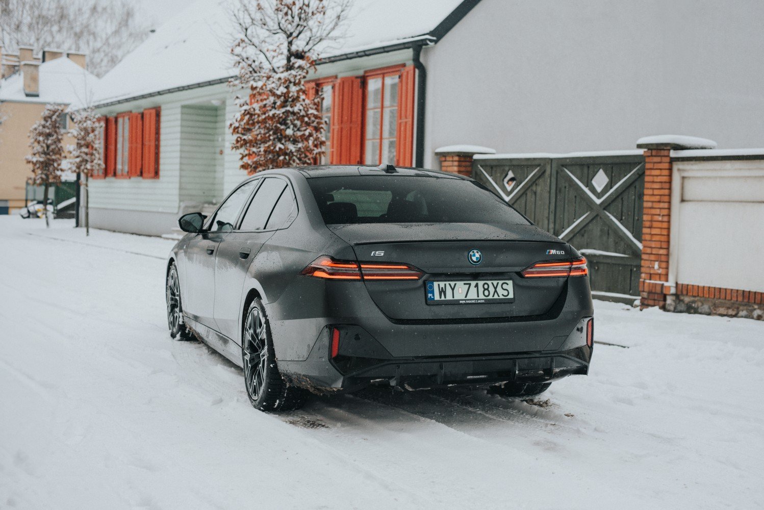 test BMW i5 M60