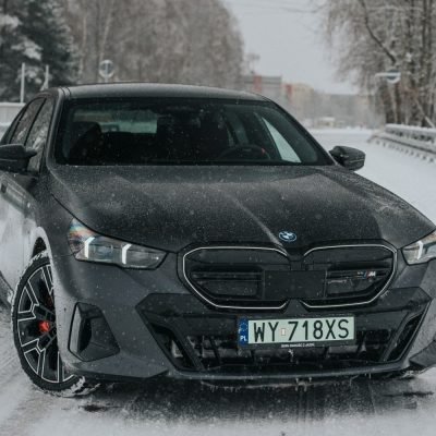 BMW i5 M60