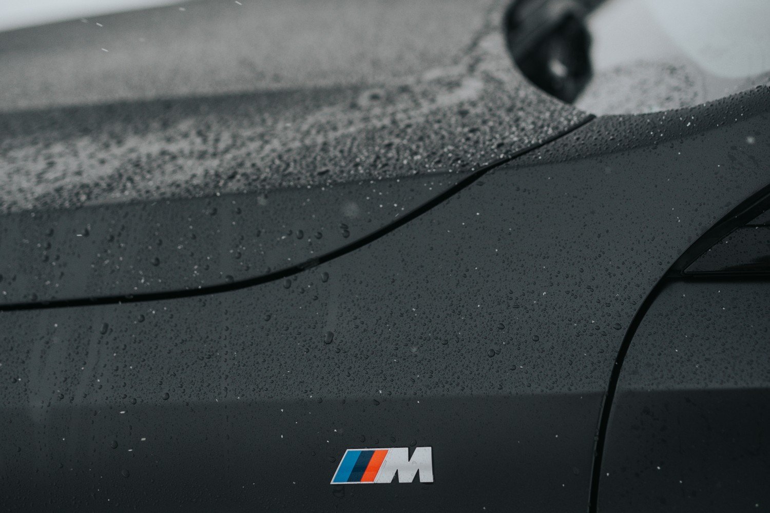 test BMW i5 M60