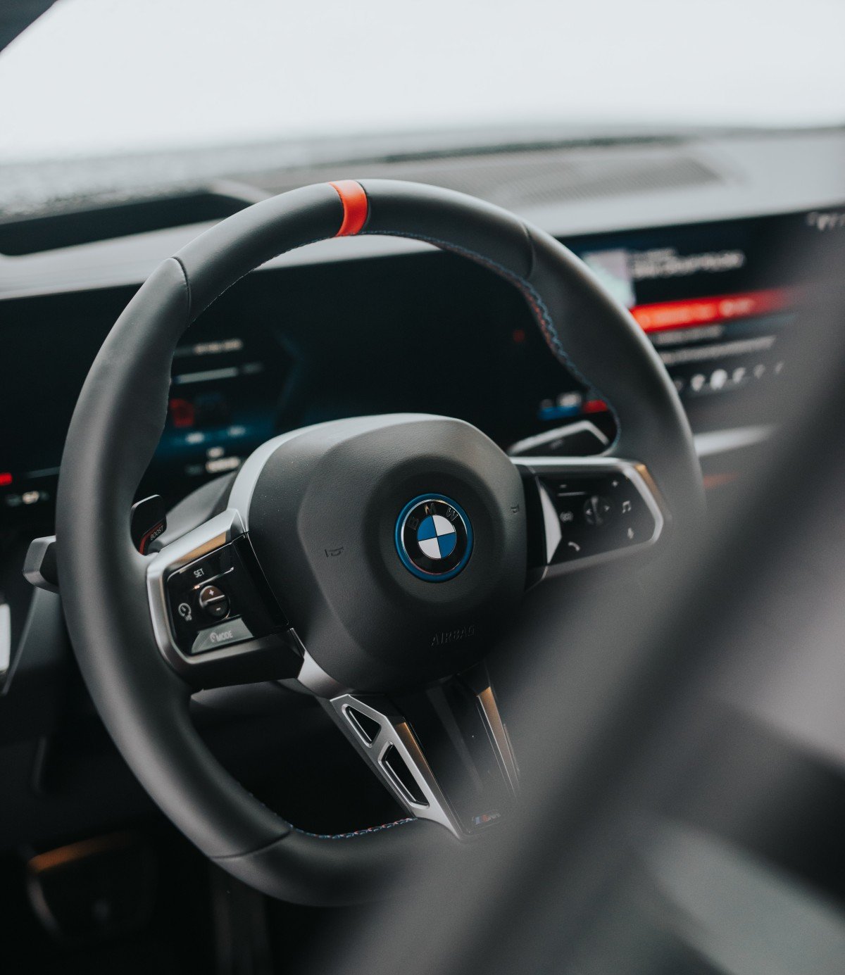 BMW i5 M60