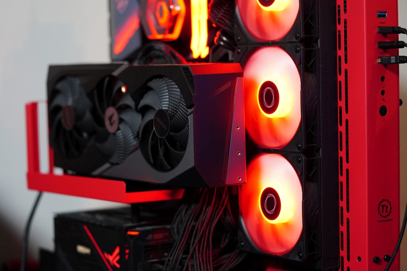 Gigabyte GeForce RTX 4070 SUPER AORUS MASTER 12GB GDDR6X