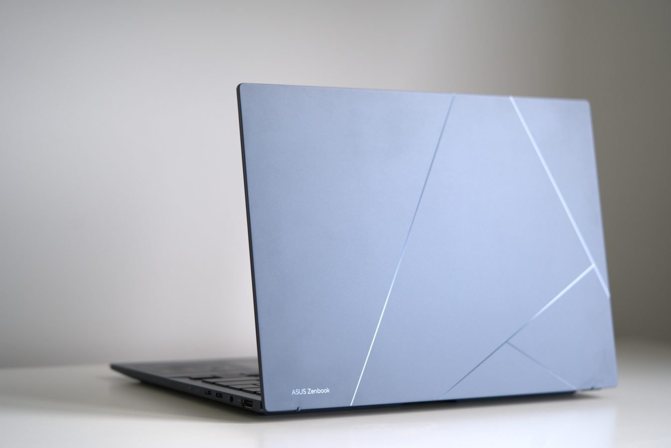 Asus Zenbook 14 OLED UX3405MA