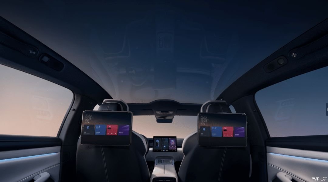 xiaomi elektryczny samochód su7 wnętrze