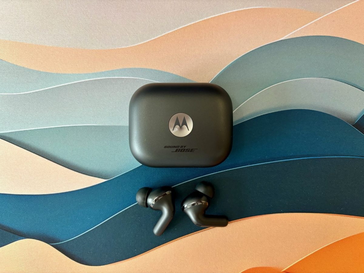 Motorola Moto Buds+
