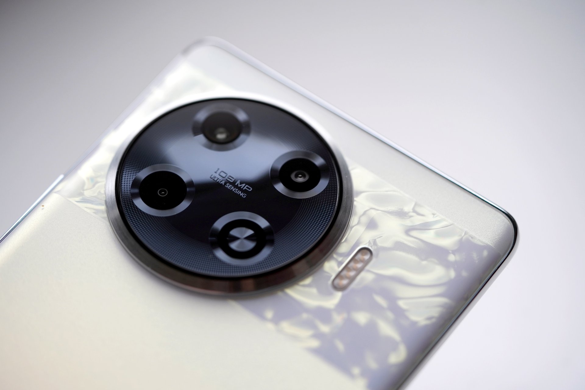smartfon tecno spark 20 pro plus