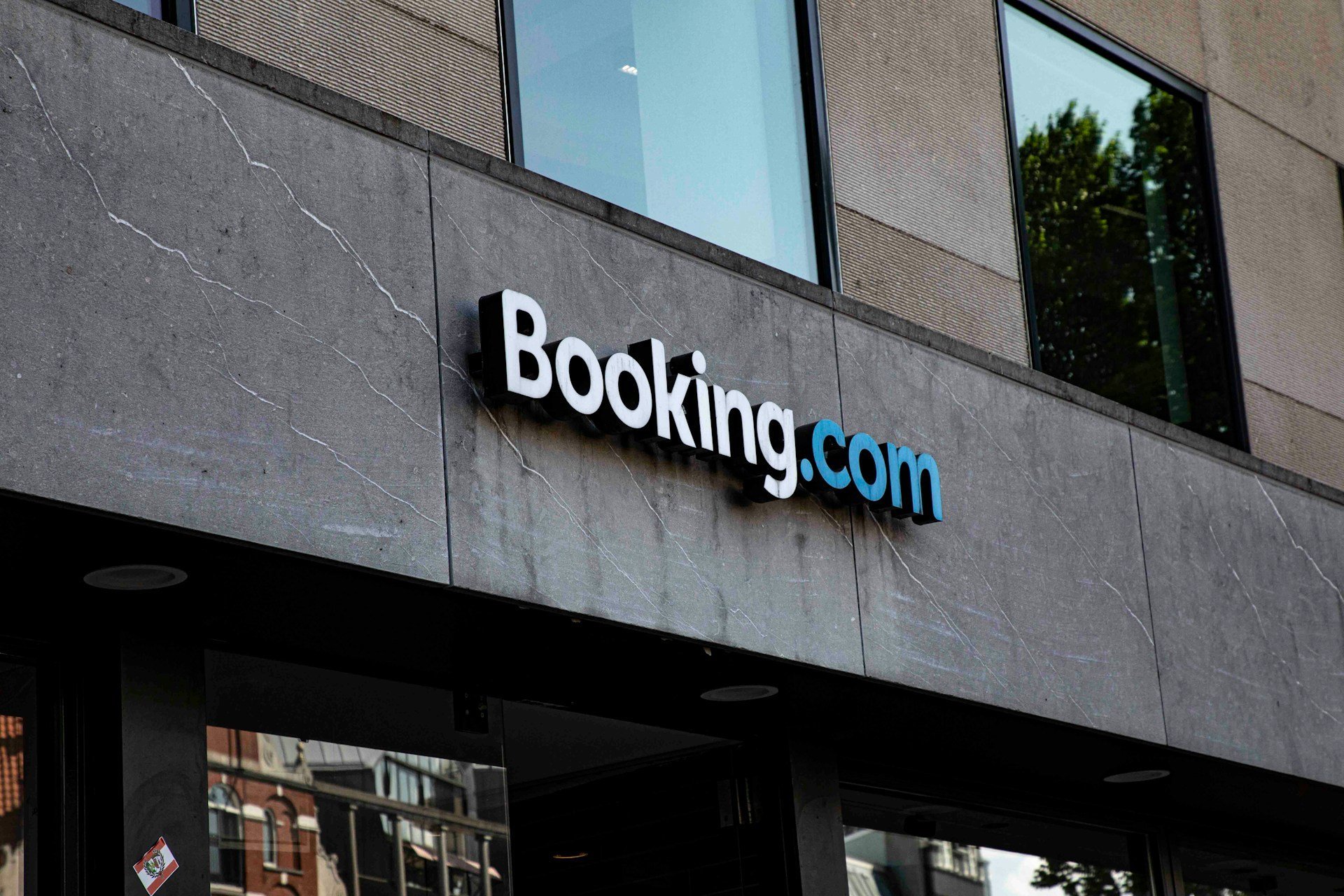 booking.com logo