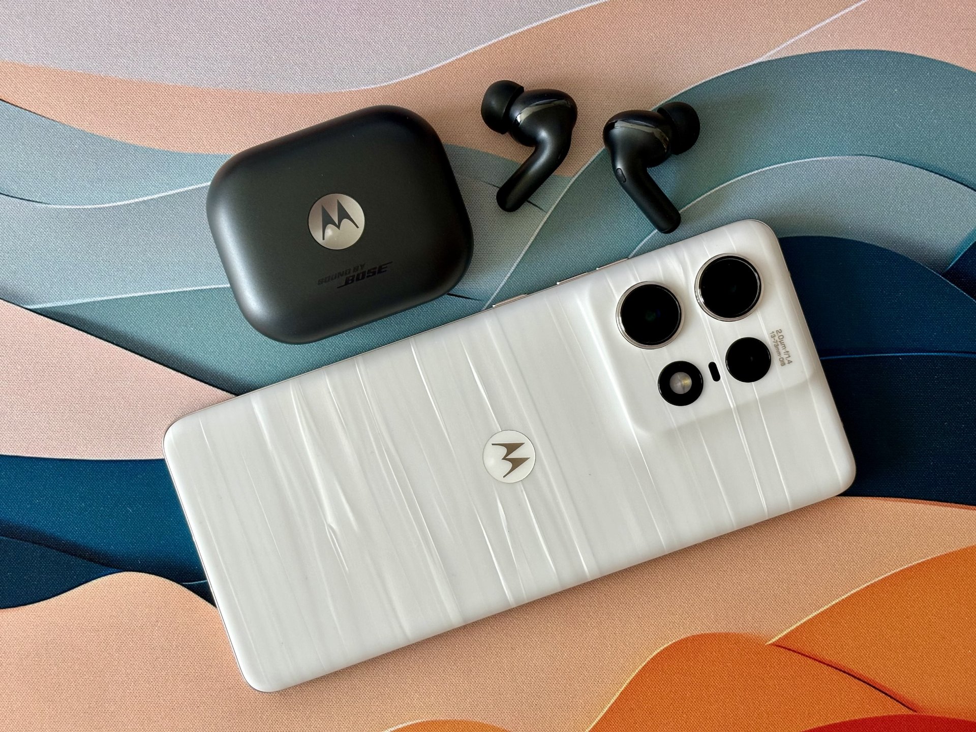 motorola moto buds plus