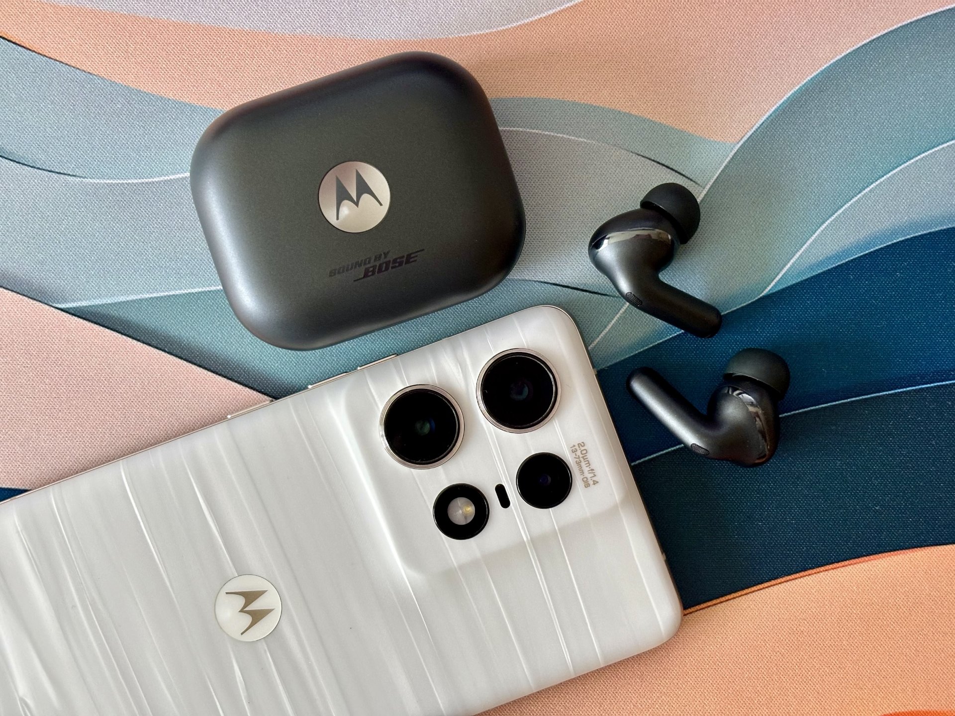 motorola moto buds plus