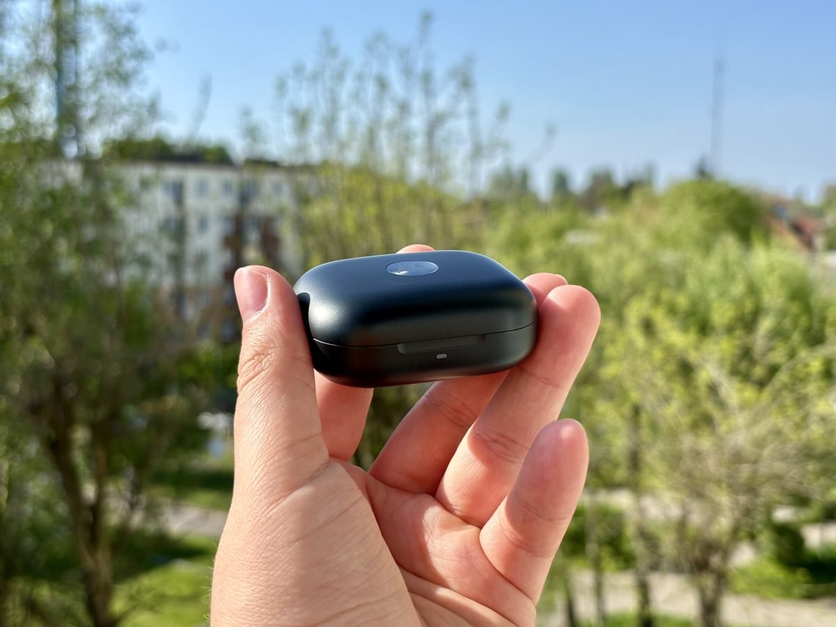 motorola moto buds plus