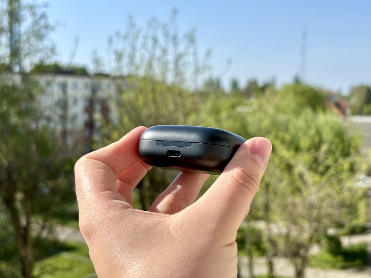 motorola moto buds plus