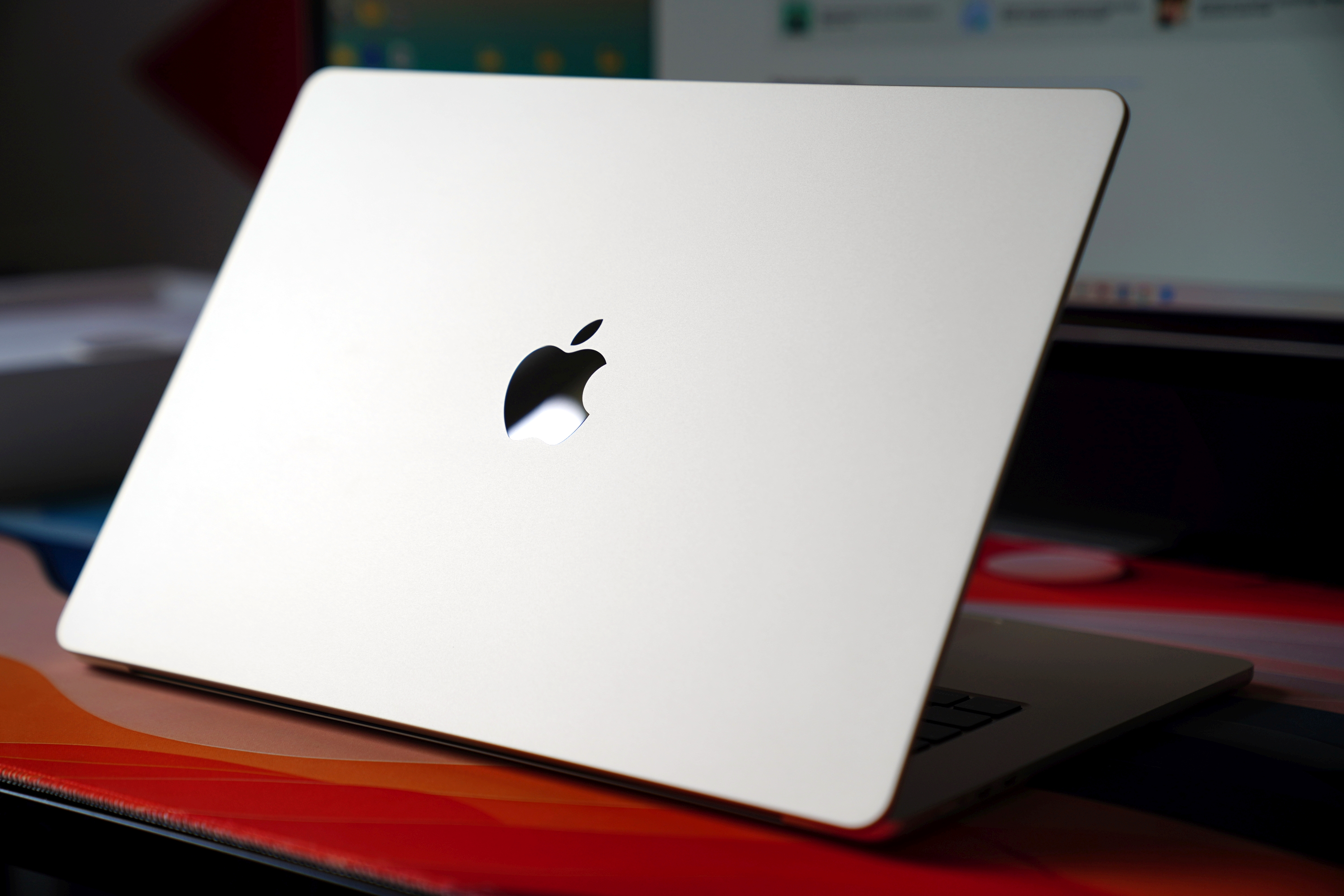 Recenzja MacBooka Air 15” z M3. Głównej zalety nie znajdziesz w specyfikacji