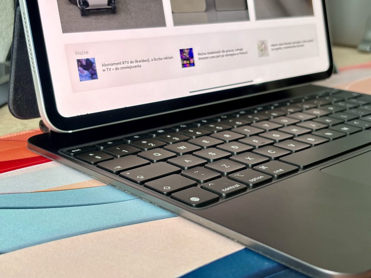 Apple Magic Keyboard for iPad Pro M4