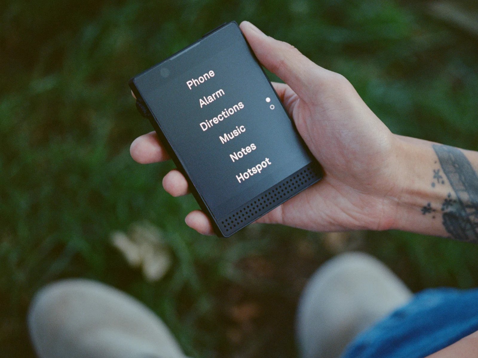 minimalistyczny telefon Light Phone III
