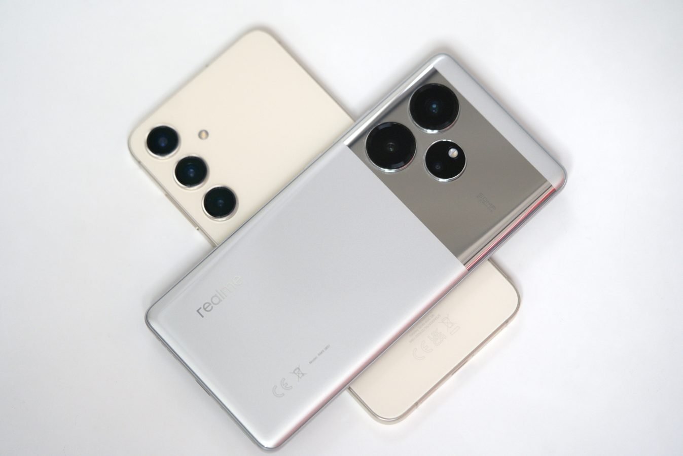 realme GT 6 vs Samsung Galaxy S24+