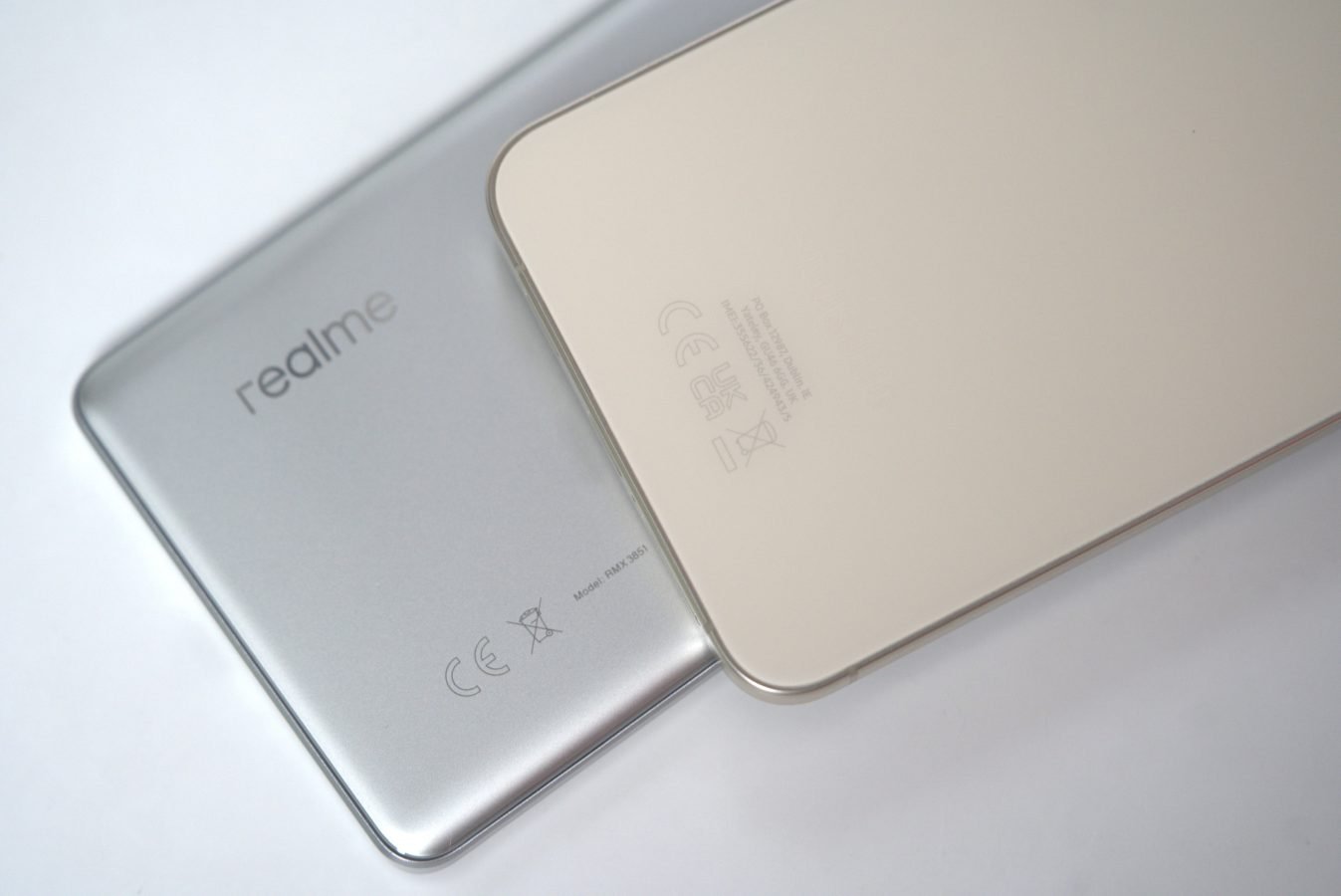 realme GT 6 vs Samsung Galaxy S24+