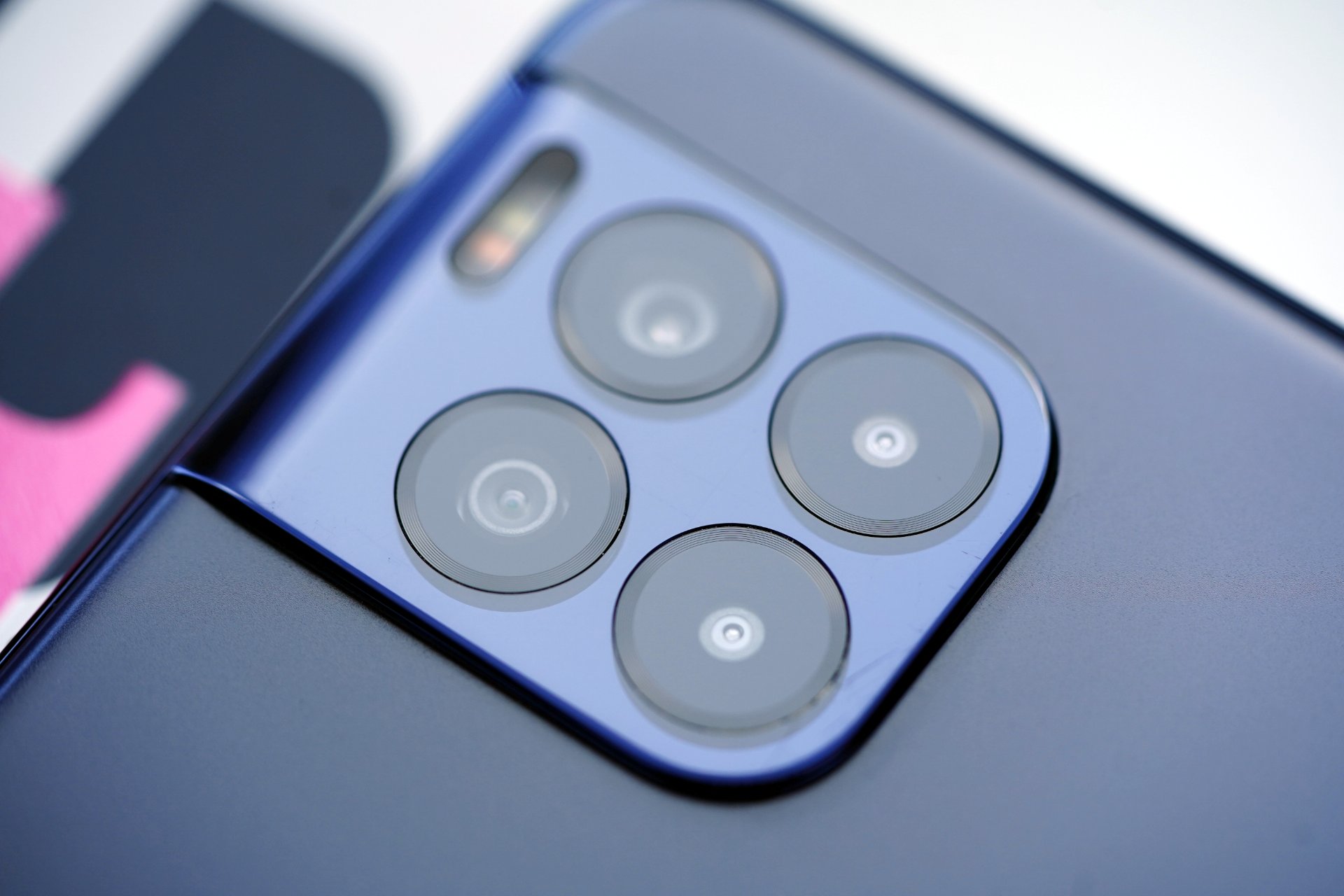 T Phone 2 Pro
