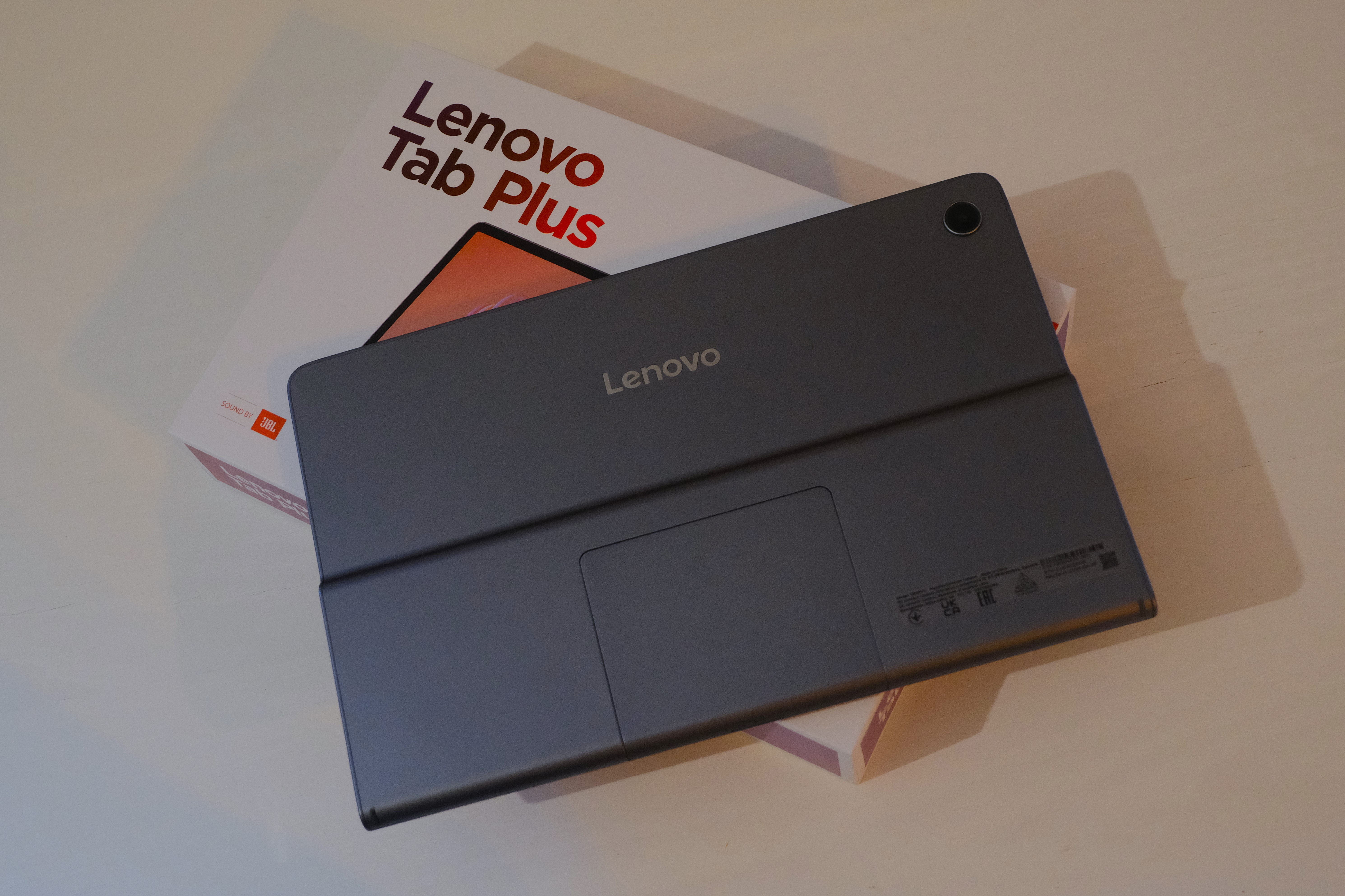 Lenovo Tab Plus recenzja Tabletowo